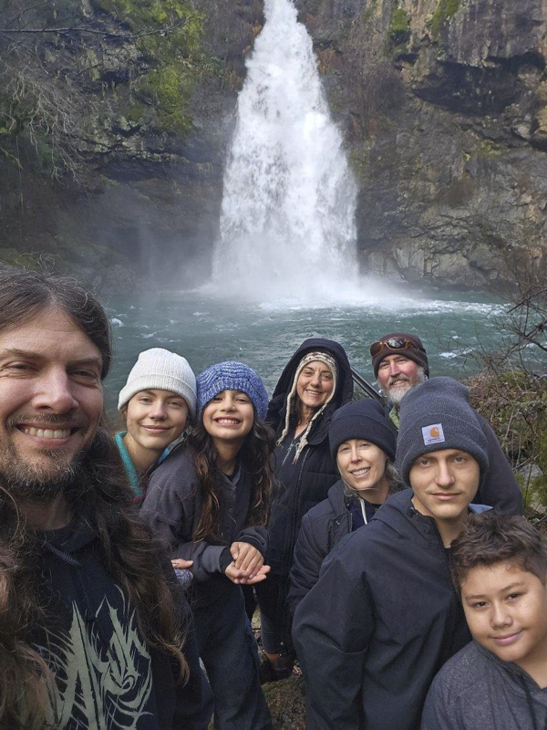 Winter Waterfall Hike With Nieces and Nephews